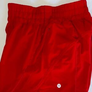 Lululemon track Athletica Red HR short size 6 for Active Comfort long 5’